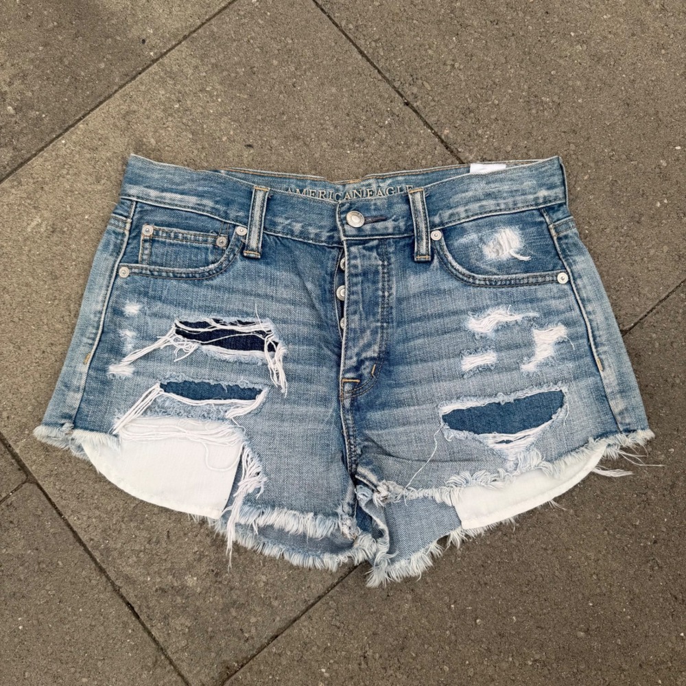 American Eagle High Rise Festival Distressed Denim Shorts Light Wash Size 4